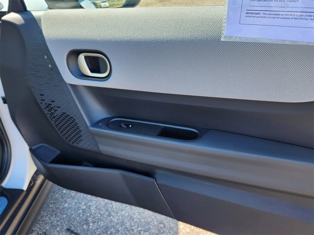 Used 2025 MINI Cooper 2-Door Hardtop image 15