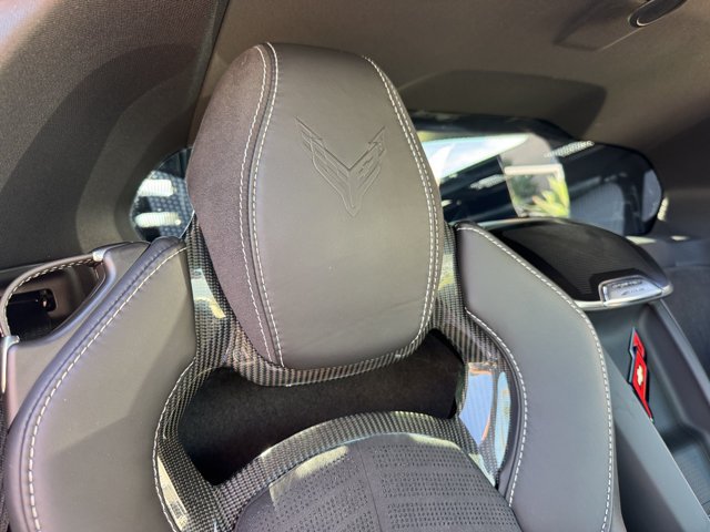 Used 2025 Chevrolet Corvette Z06 w/ Stealth Interior Trim Package RWD image 7