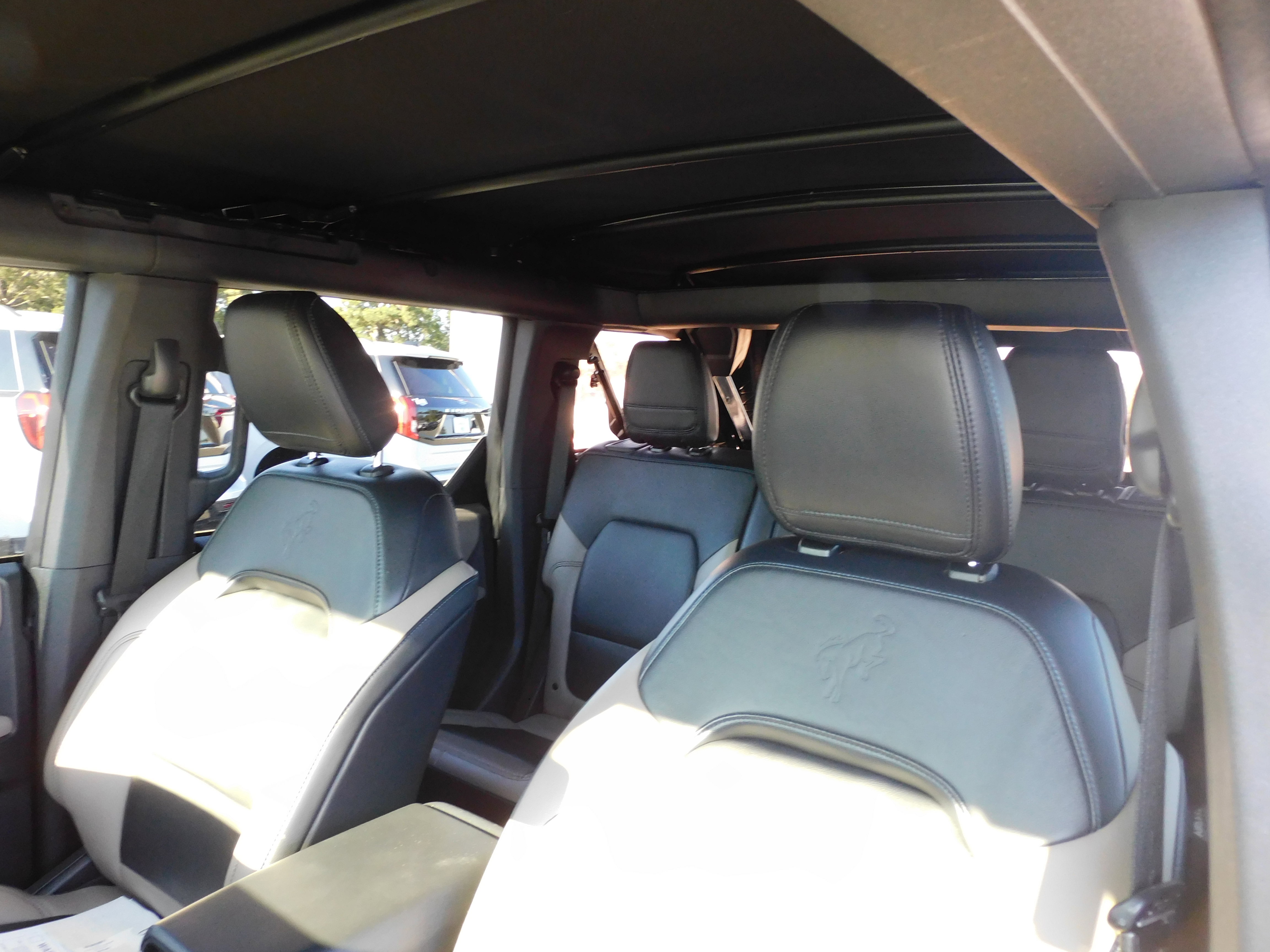 Used 2022 Ford Bronco Wildtrak image 12