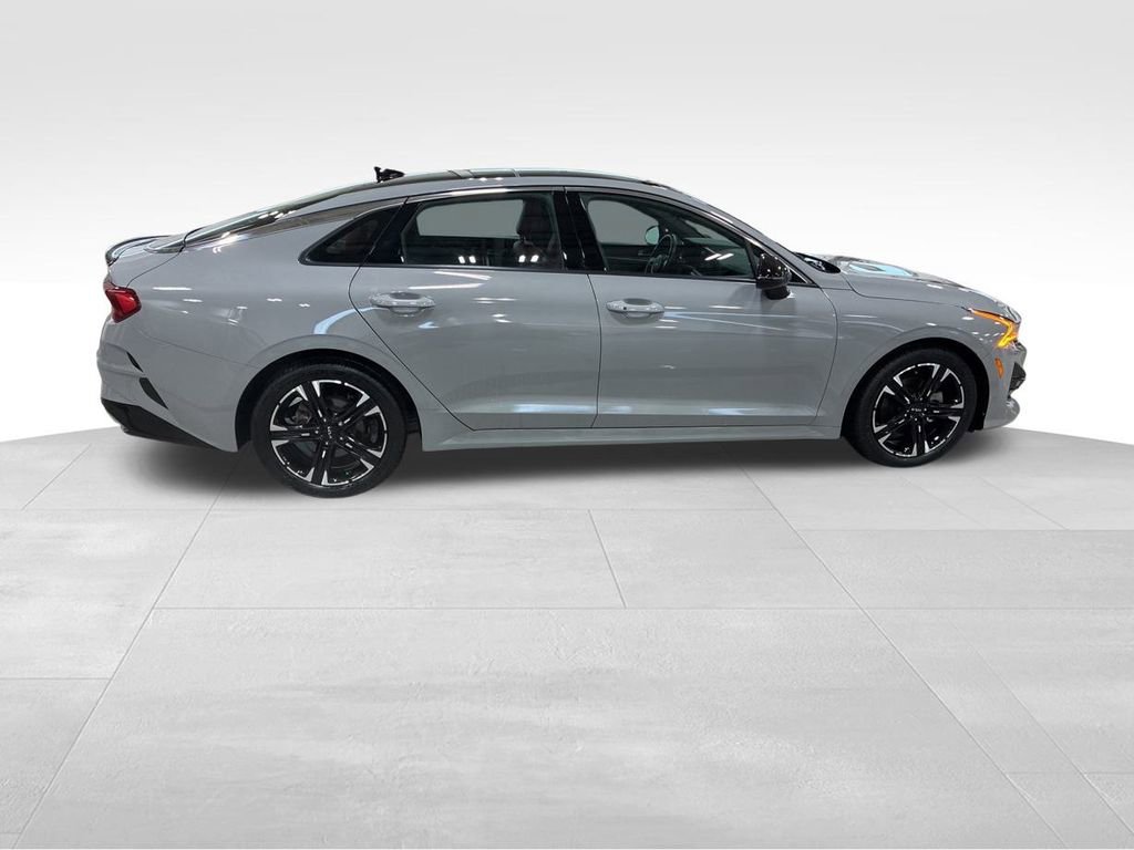Used 2023 Kia K5 GT-Line image 10