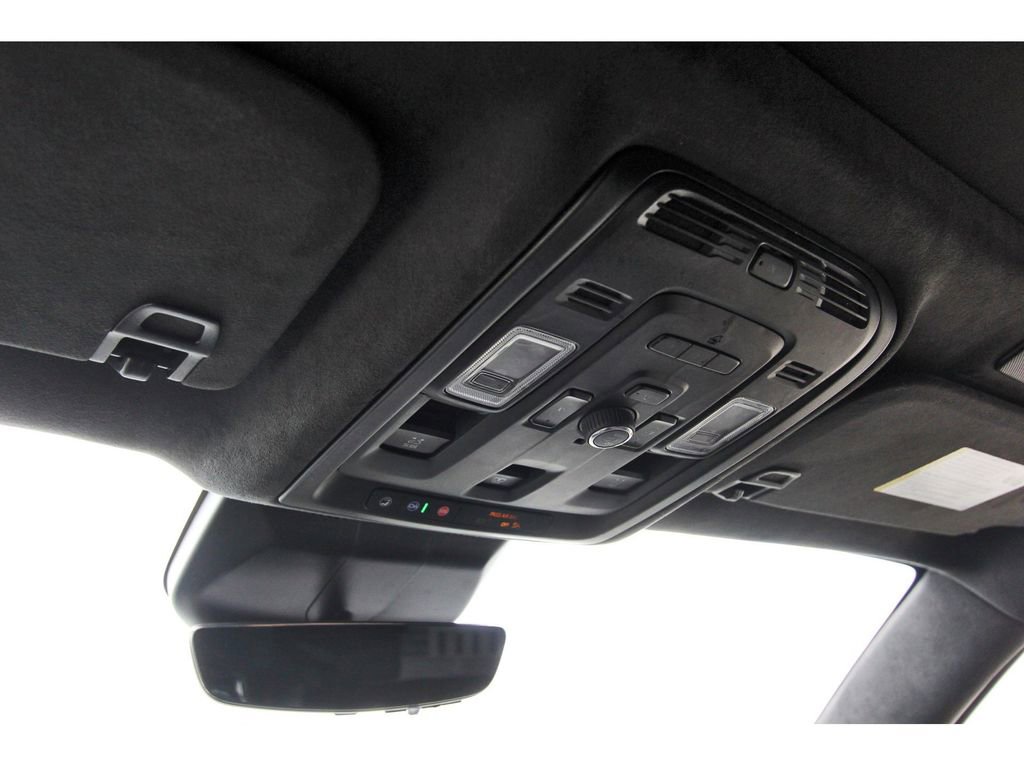 Certified 2023 Cadillac Escalade V w/ LPO, ONYX Package image 27