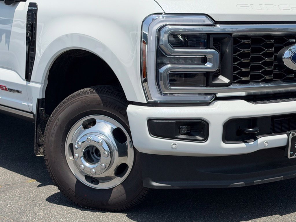 New 2026 Ford F350 Platinum AWD/4WD image 5