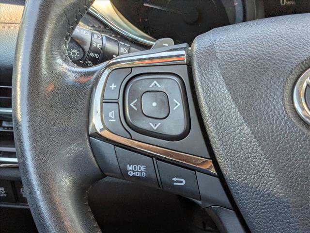 Used 2015 Toyota Avalon XLE Touring FWD image 4