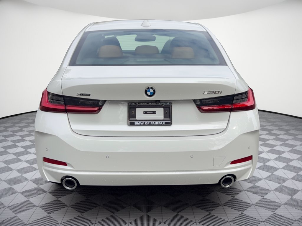 New 2026 BMW 330i xDrive Sedan w/ Premium Package AWD/4WD image 11