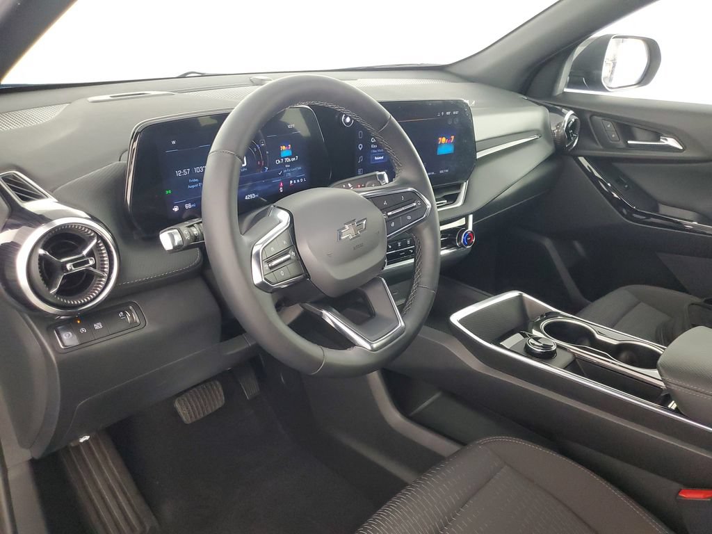 Used 2026 Chevrolet Equinox LT w/ Midnight Edition FWD image 11