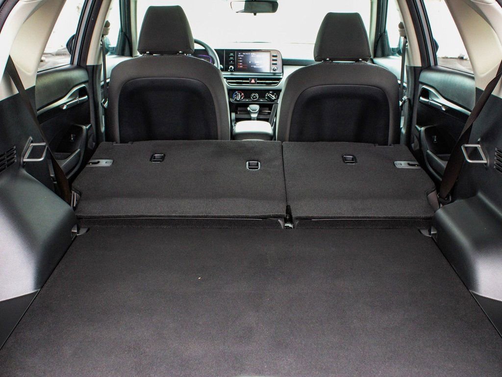 Used 2025 Kia Seltos LX AWD/4WD image 43