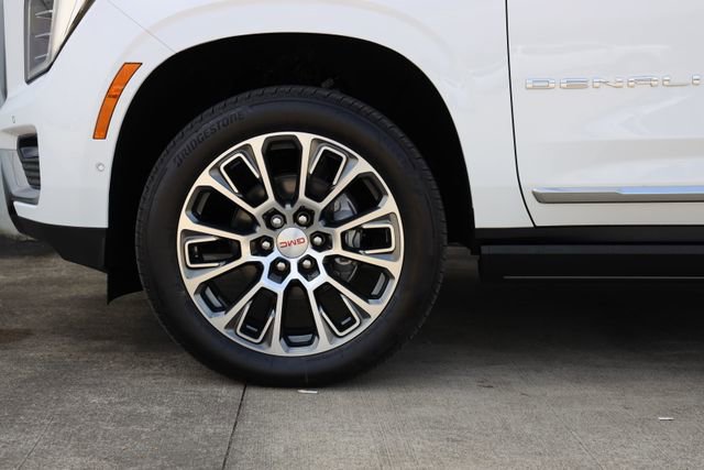 New 2026 GMC Yukon Denali w/ Denali Reserve Package image 9