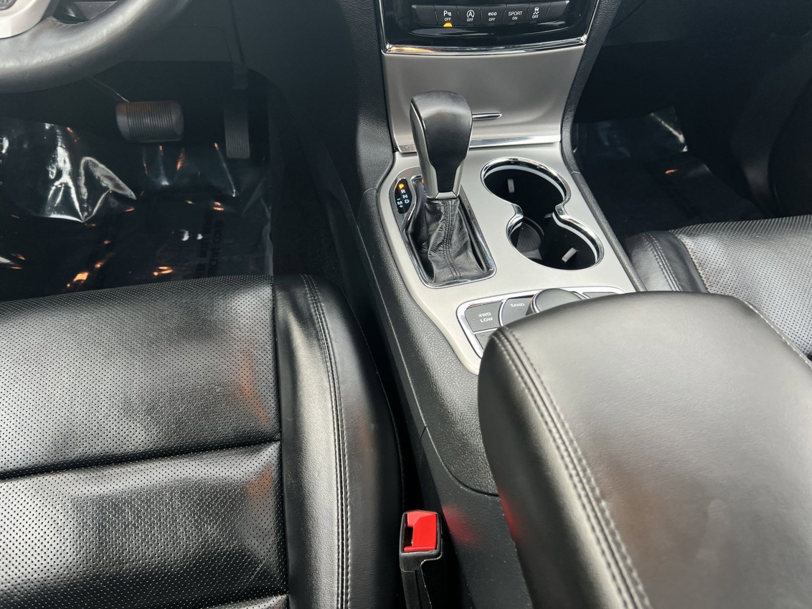 Used 2019 Jeep Grand Cherokee Limited w/ Luxury Group II image 23