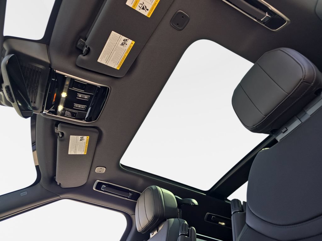 New 2026 Land Rover Range Rover SE AWD/4WD image 32