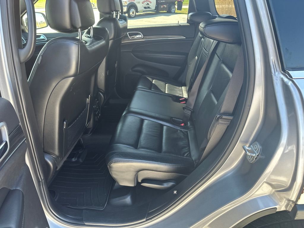 Used 2019 Jeep Grand Cherokee Limited image 28