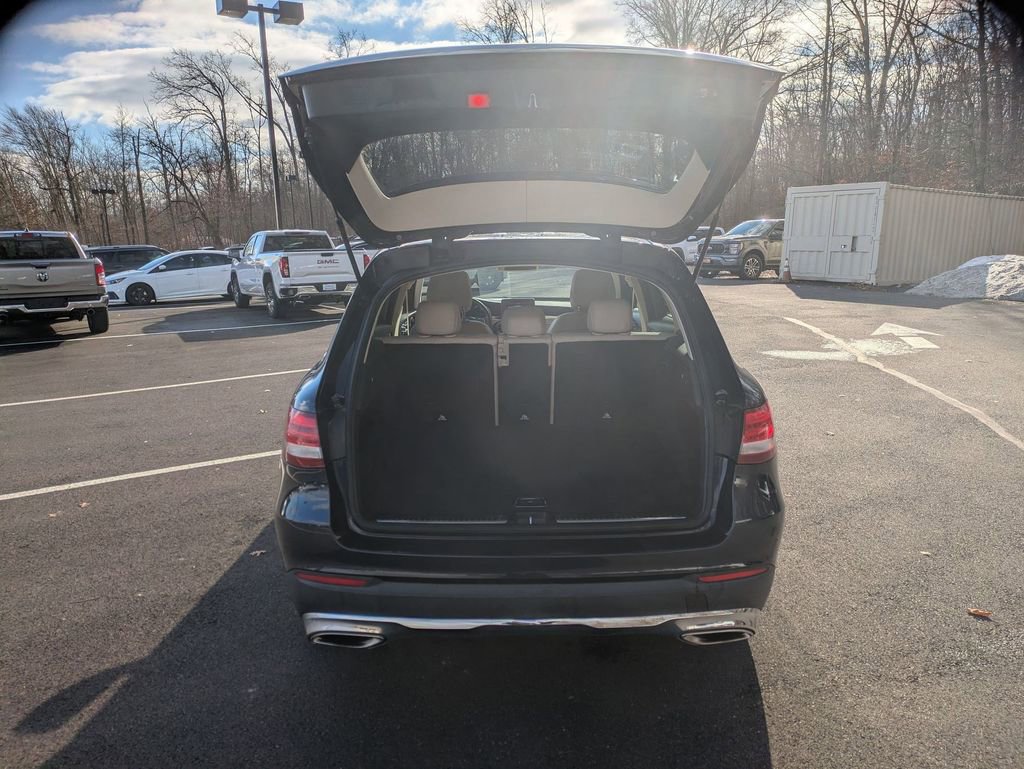 Used 2018 Mercedes-Benz GLC 300 4MATIC image 22