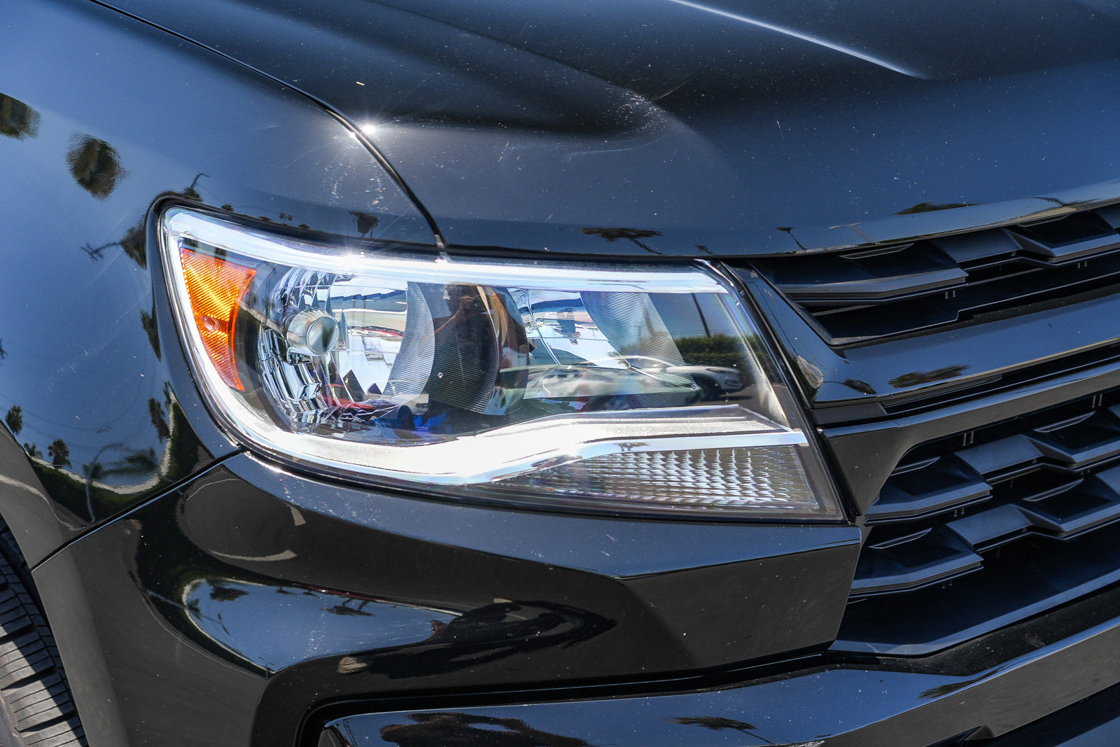 Used 2021 Chevrolet Colorado LT w/ Redline Special Edition RWD image 2