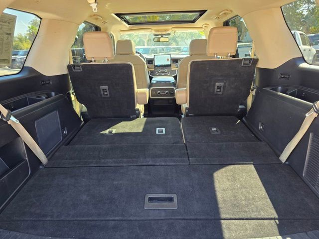 Used 2022 Ford Expedition Limited image 46