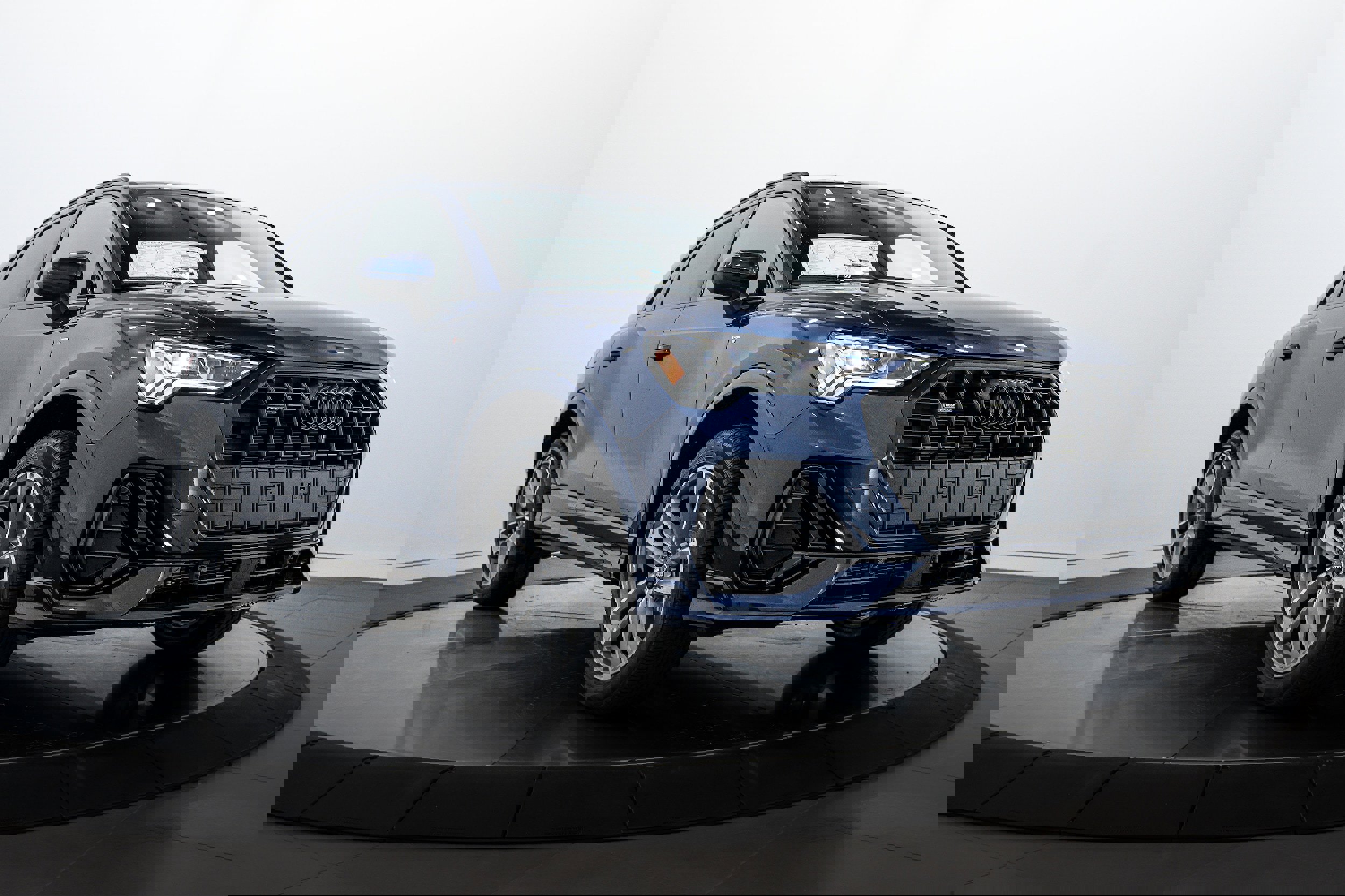 New 2025 Audi Q3 2.0T Premium