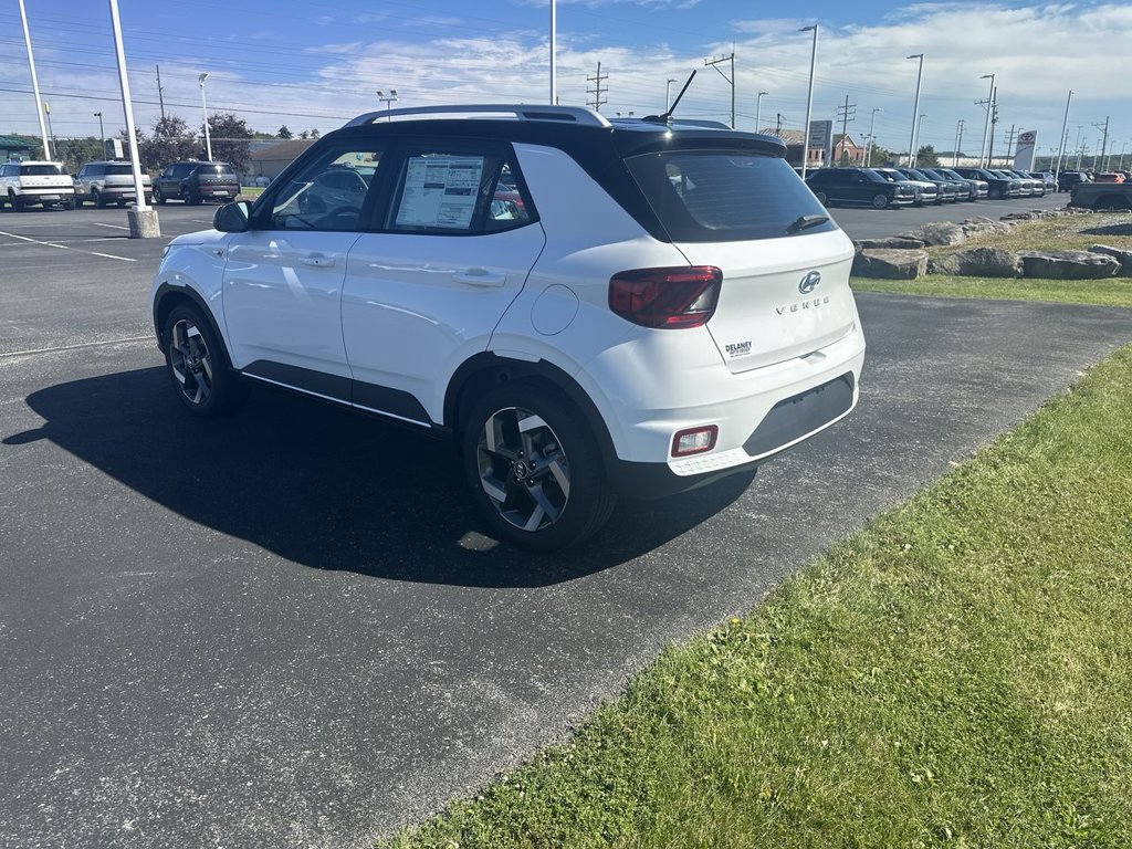 New 2026 Hyundai Venue SEL FWD image 6