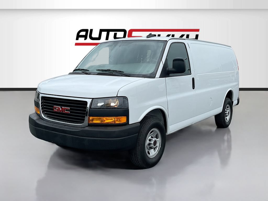 Used 2024 GMC Savana 2500 w/ Driver Convenience Package RWD image 3