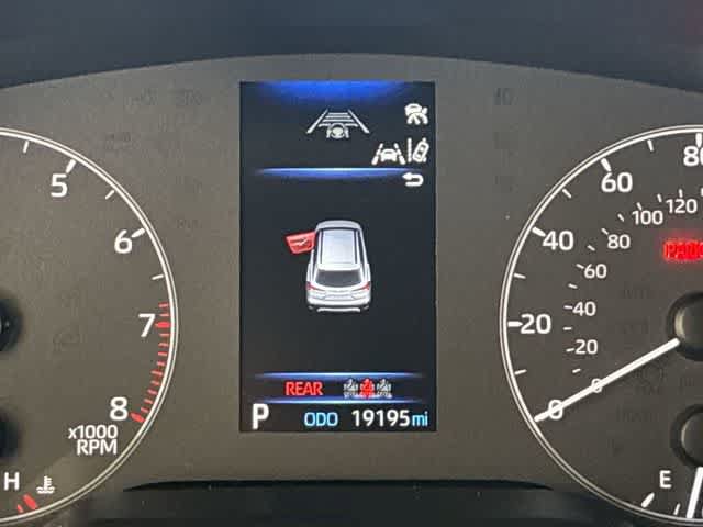 Used 2024 Toyota Corolla Cross LE FWD image 34
