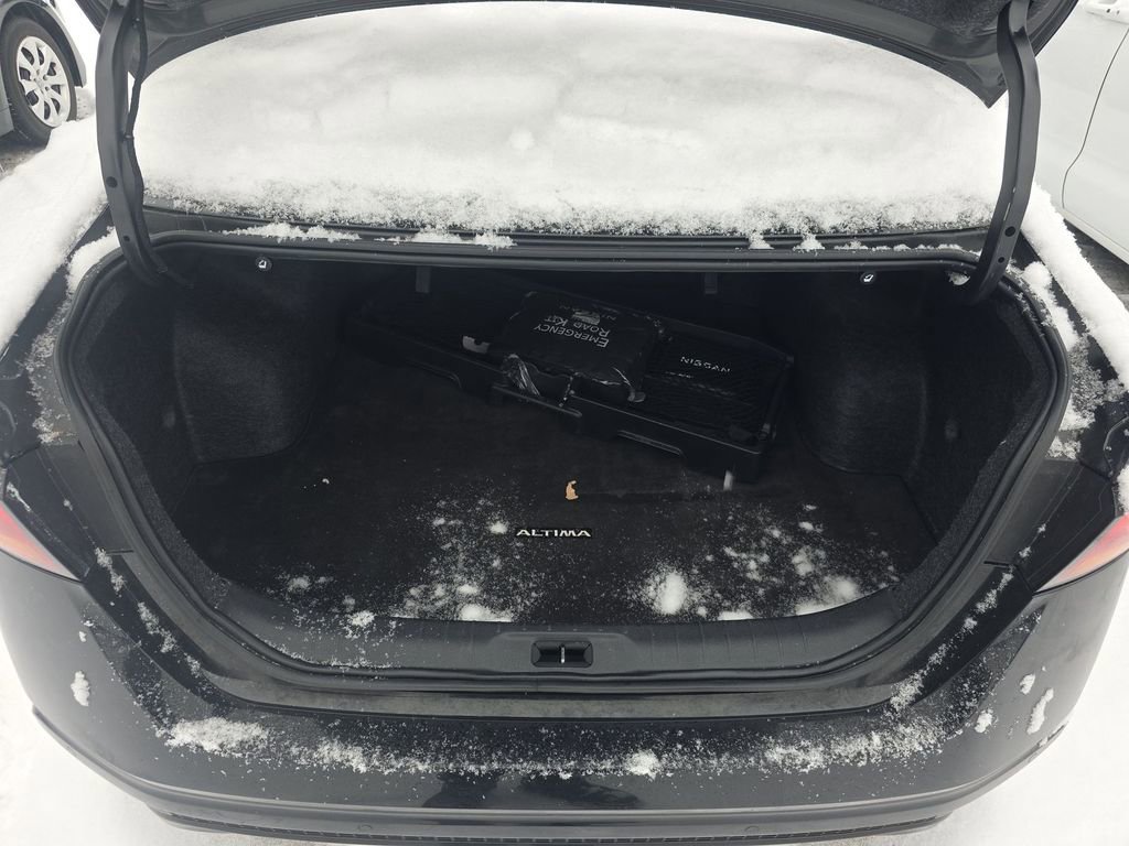 Used 2024 Nissan Altima 2.5 SR image 24