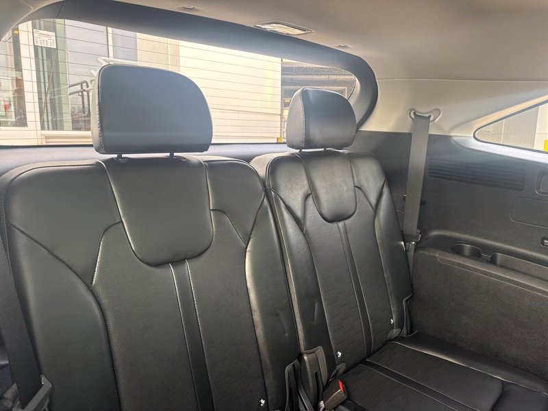 Used 2025 Kia Sorento S w/ Panoramic Sunroof Package image 13