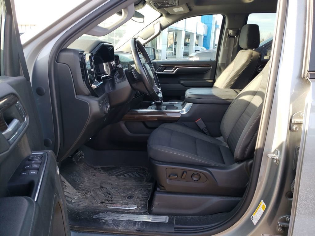 Used 2023 Chevrolet Silverado 1500 RST image 10