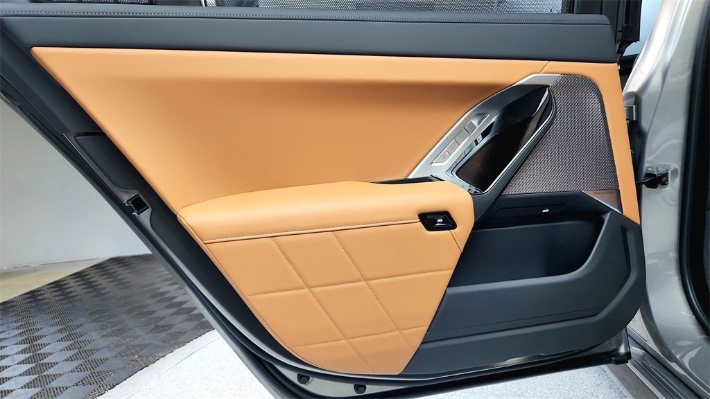 New 2026 BMW 740i xDrive image 12