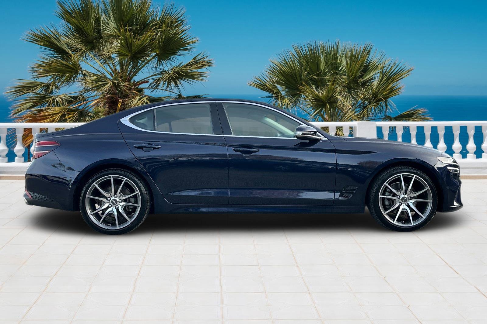 Used 2023 Genesis G70 2.0T image 4