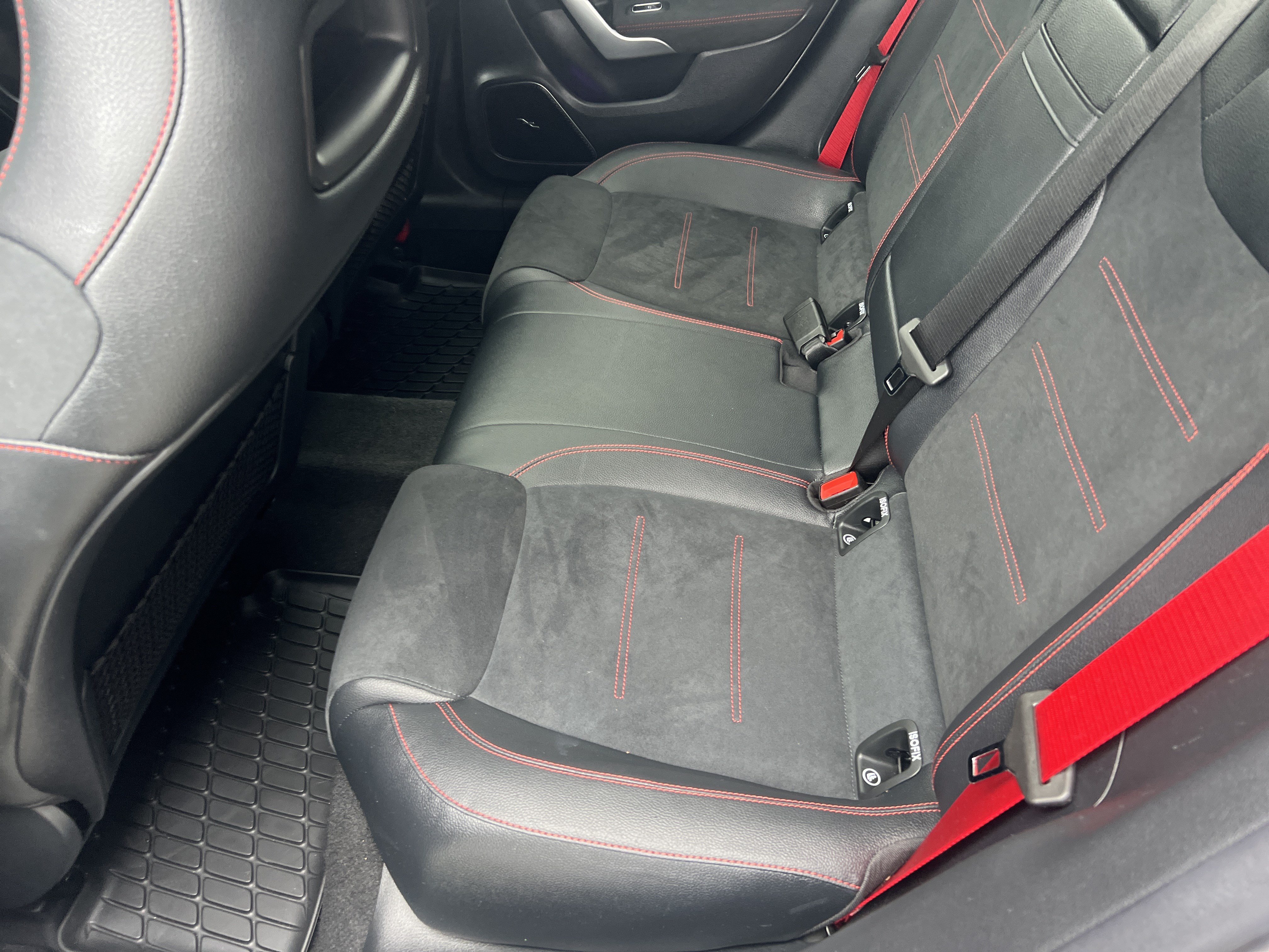 Used 2023 Mercedes-Benz CLA 35 AMG 4MATIC image 32