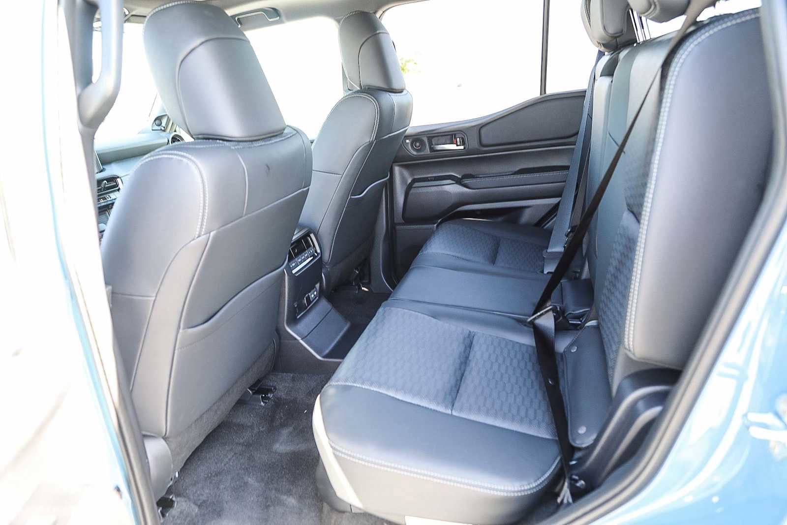 Used 2026 Toyota Land Cruiser w/ Premium Package AWD/4WD image 18