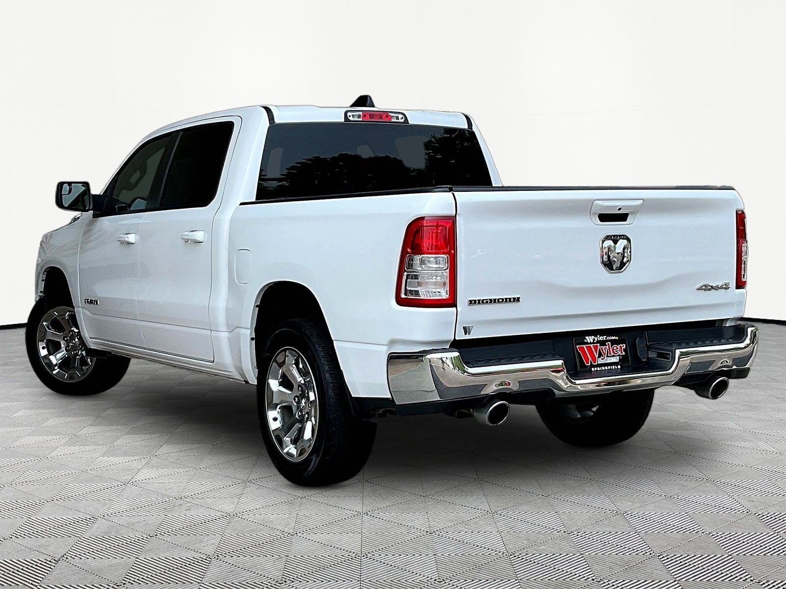 Used 2022 RAM 1500 Big Horn AWD/4WD image 4