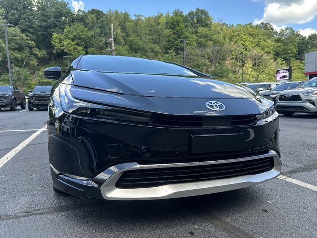 New 2026 Toyota Prius Plug-In Hybrid FWD image 11