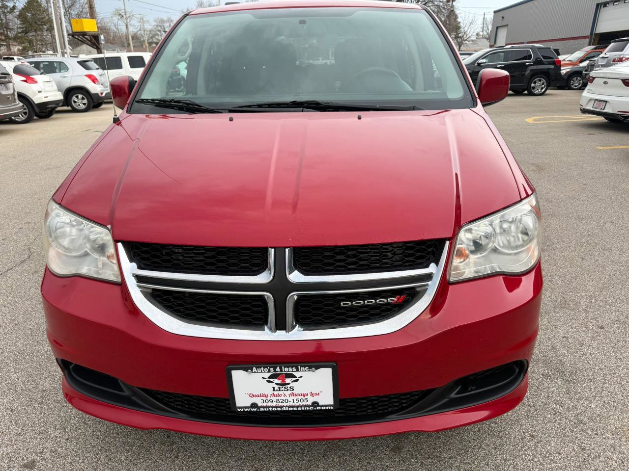 Used 2014 Dodge Grand Caravan SXT image 4