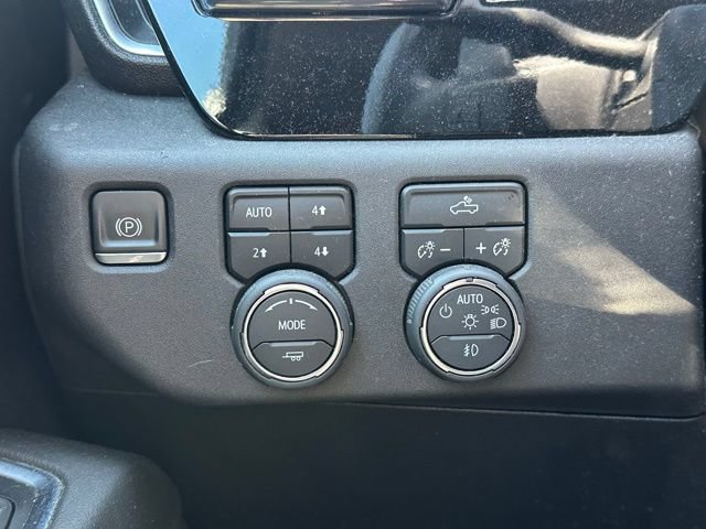 Used 2022 Chevrolet Silverado 1500 RST AWD/4WD image 17