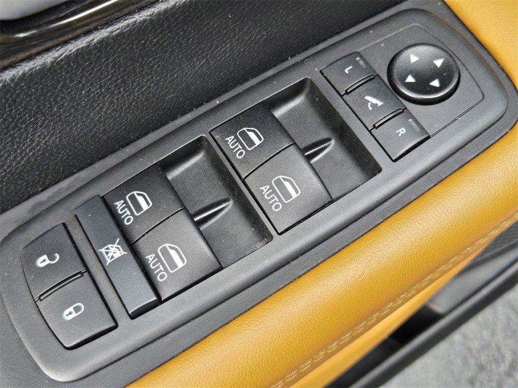 Used 2021 Chrysler Pacifica Pinnacle image 21