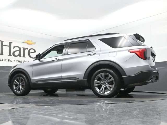 Used 2022 Ford Explorer XLT w/ Equipment Group 202A AWD/4WD image 58