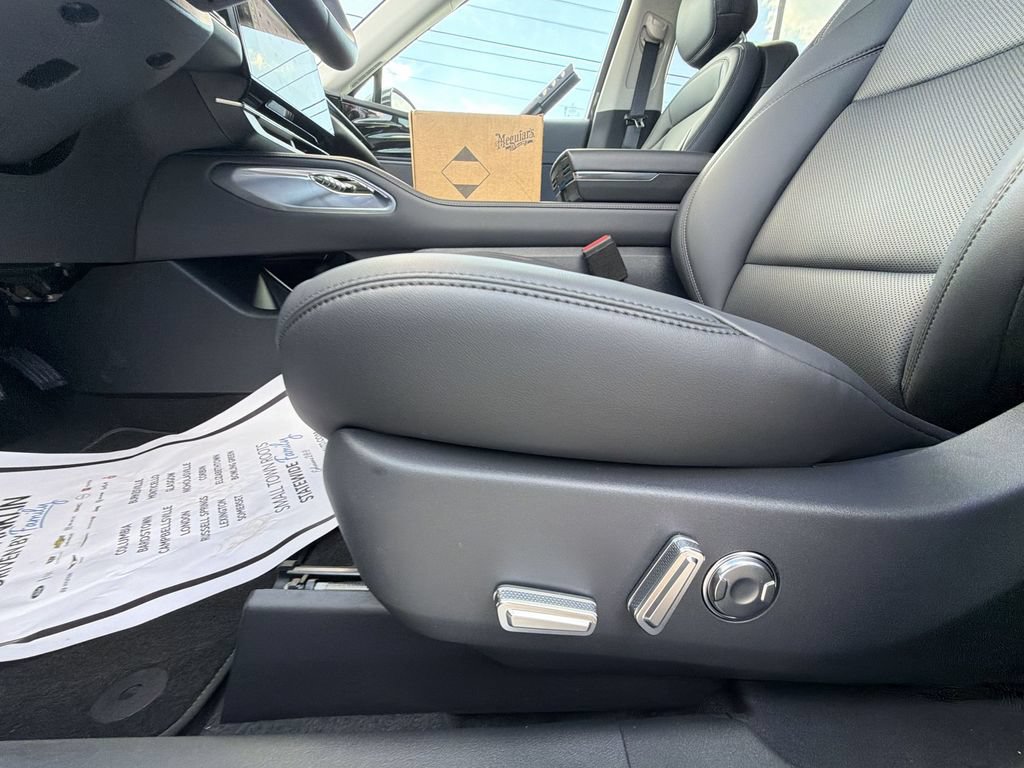 New 2026 Lincoln Nautilus Premier AWD/4WD image 12