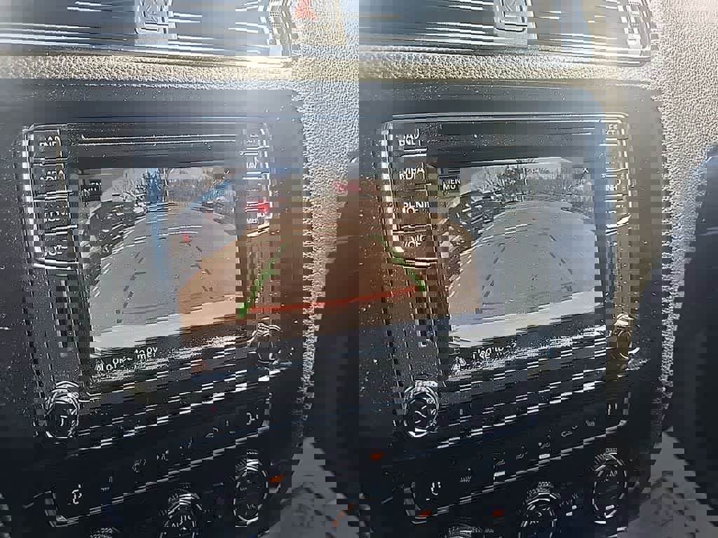 Used 2017 Volkswagen Jetta GLI FWD image 22