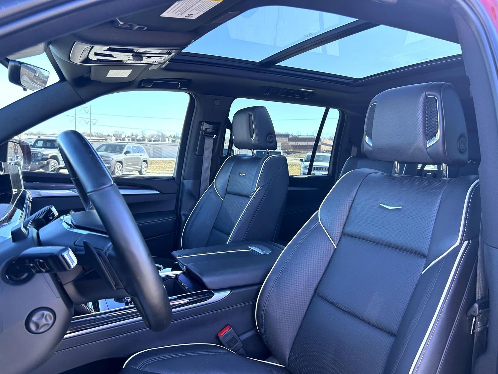 Certified 2025 Cadillac Escalade ESV Sport AWD/4WD image 17