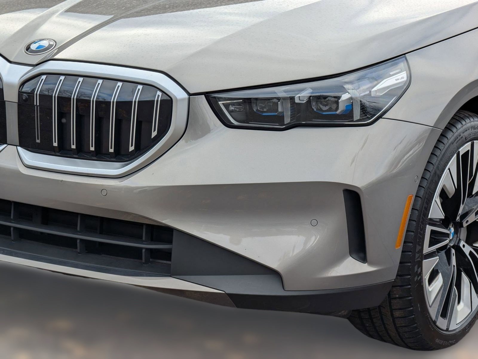 Certified 2025 BMW 530i RWD image 11