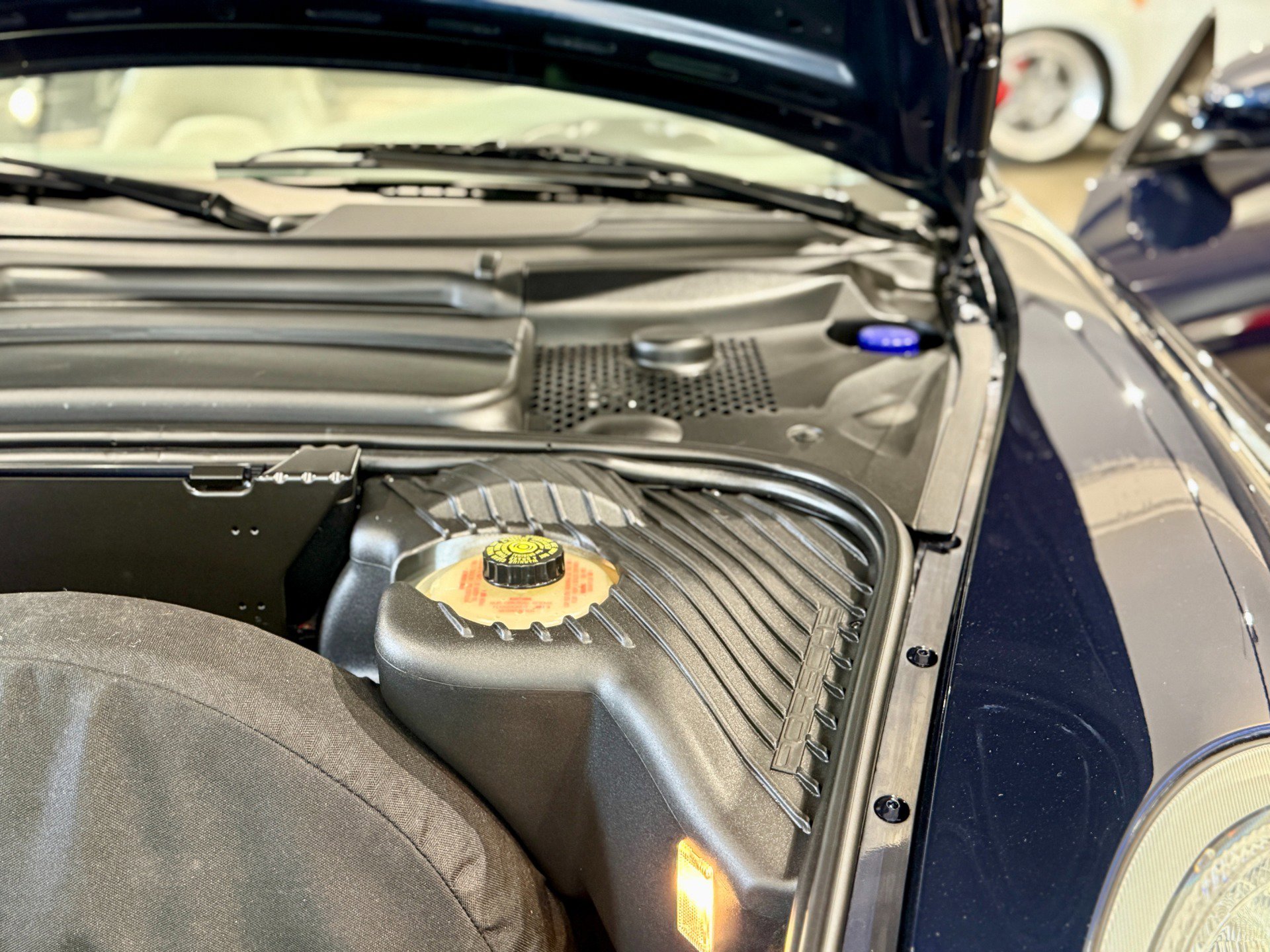 Used 2001 Porsche Boxster S image 40