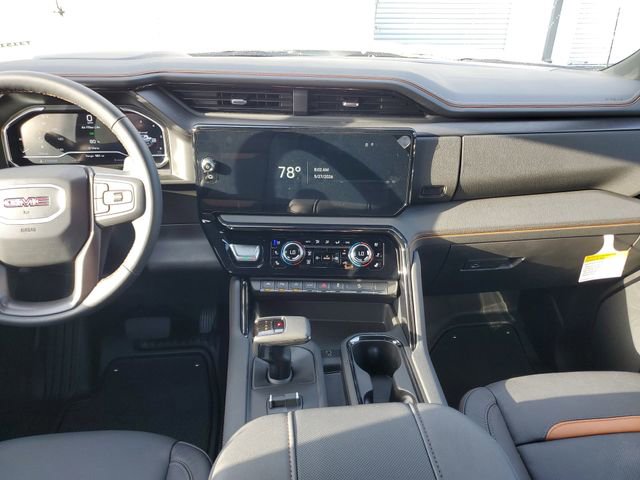 Used 2025 GMC Sierra 1500 AT4 w/ AT4 Premium Package AWD/4WD image 14