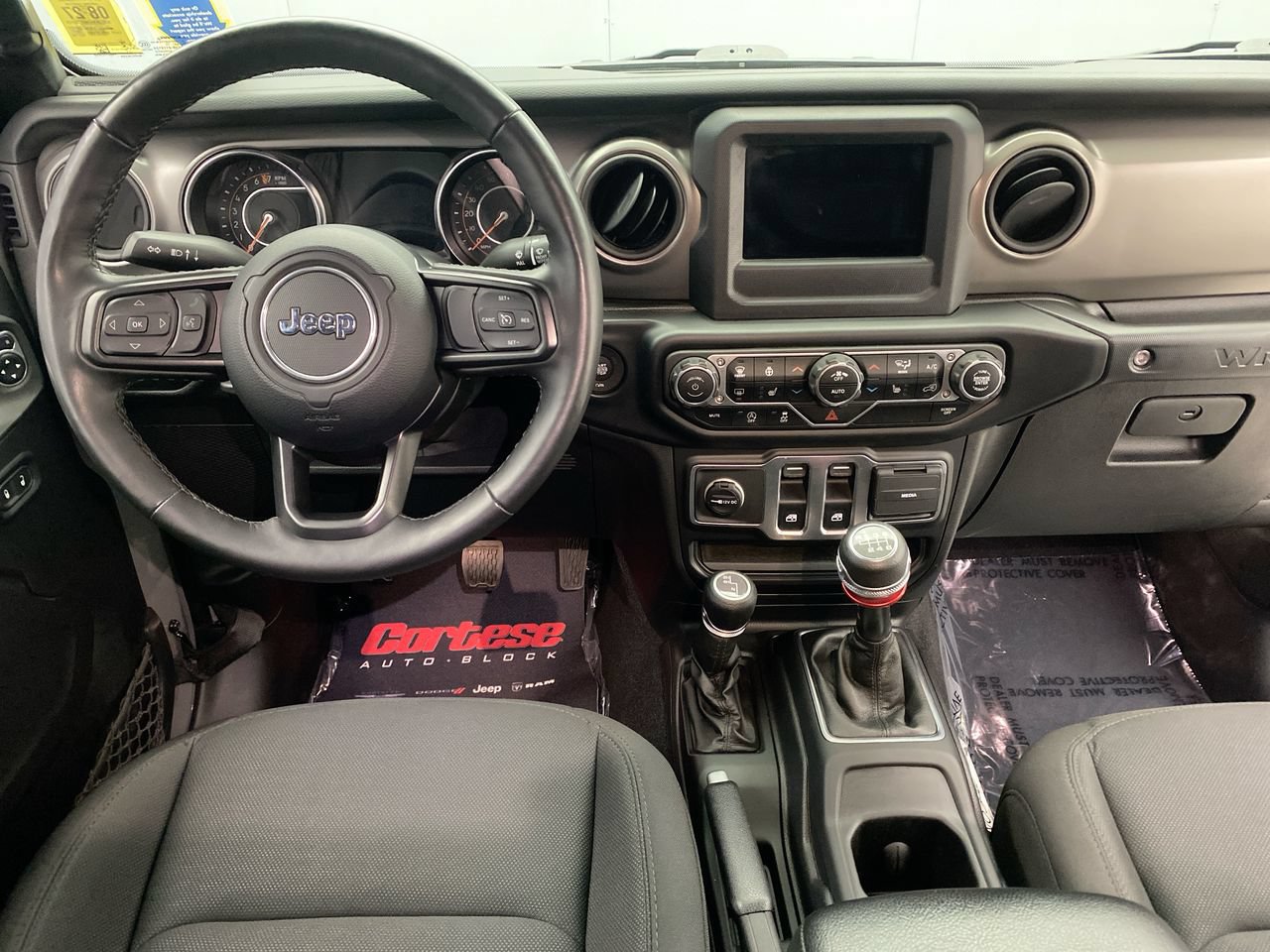 Used 2021 Jeep Wrangler Sport AWD/4WD image 15
