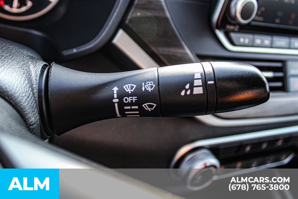 Used 2025 Nissan Altima 2.5 SV FWD image 29