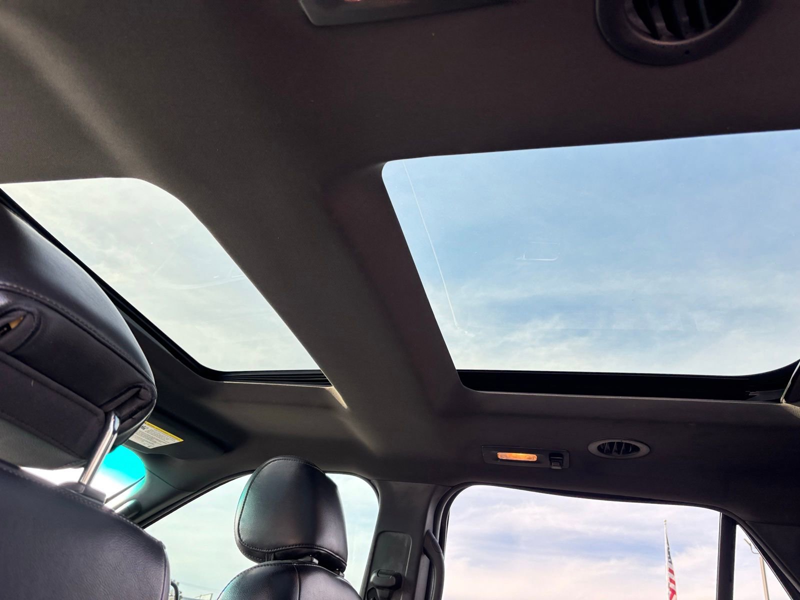 Used 2011 Ford Explorer Limited w/ 301A Rapid Spec Order Code image 27