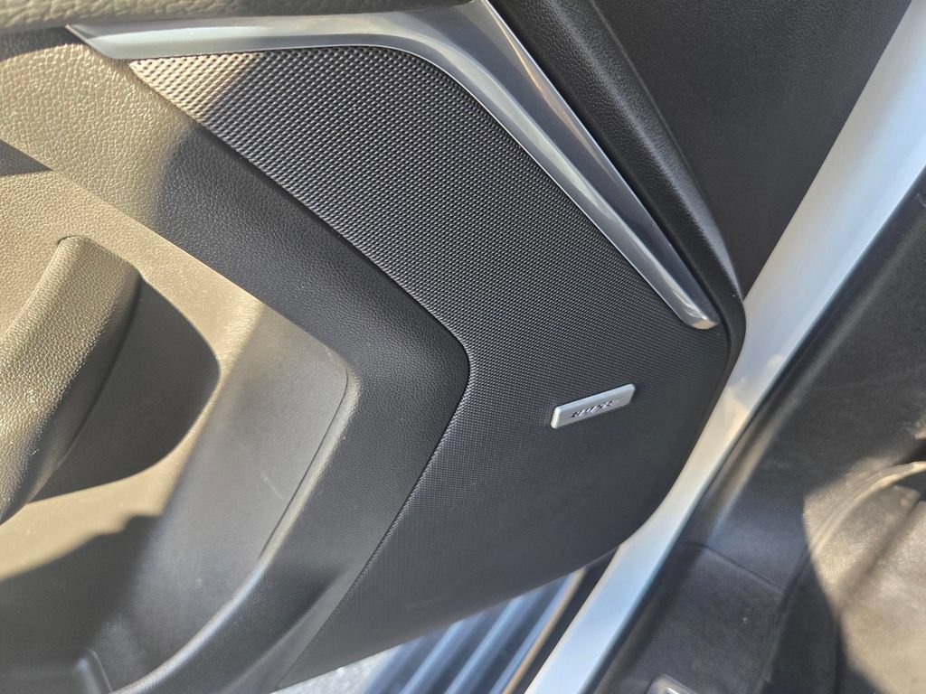 Used 2022 GMC Yukon Denali RWD image 25
