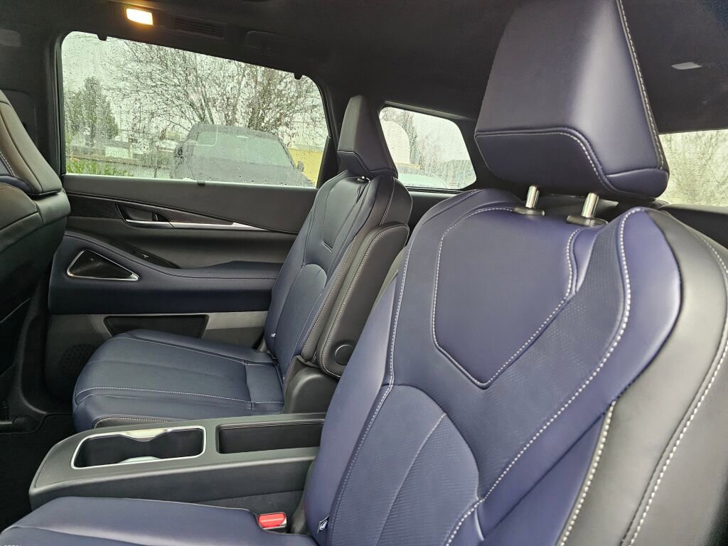 New 2026 INFINITI QX60 Sport image 22