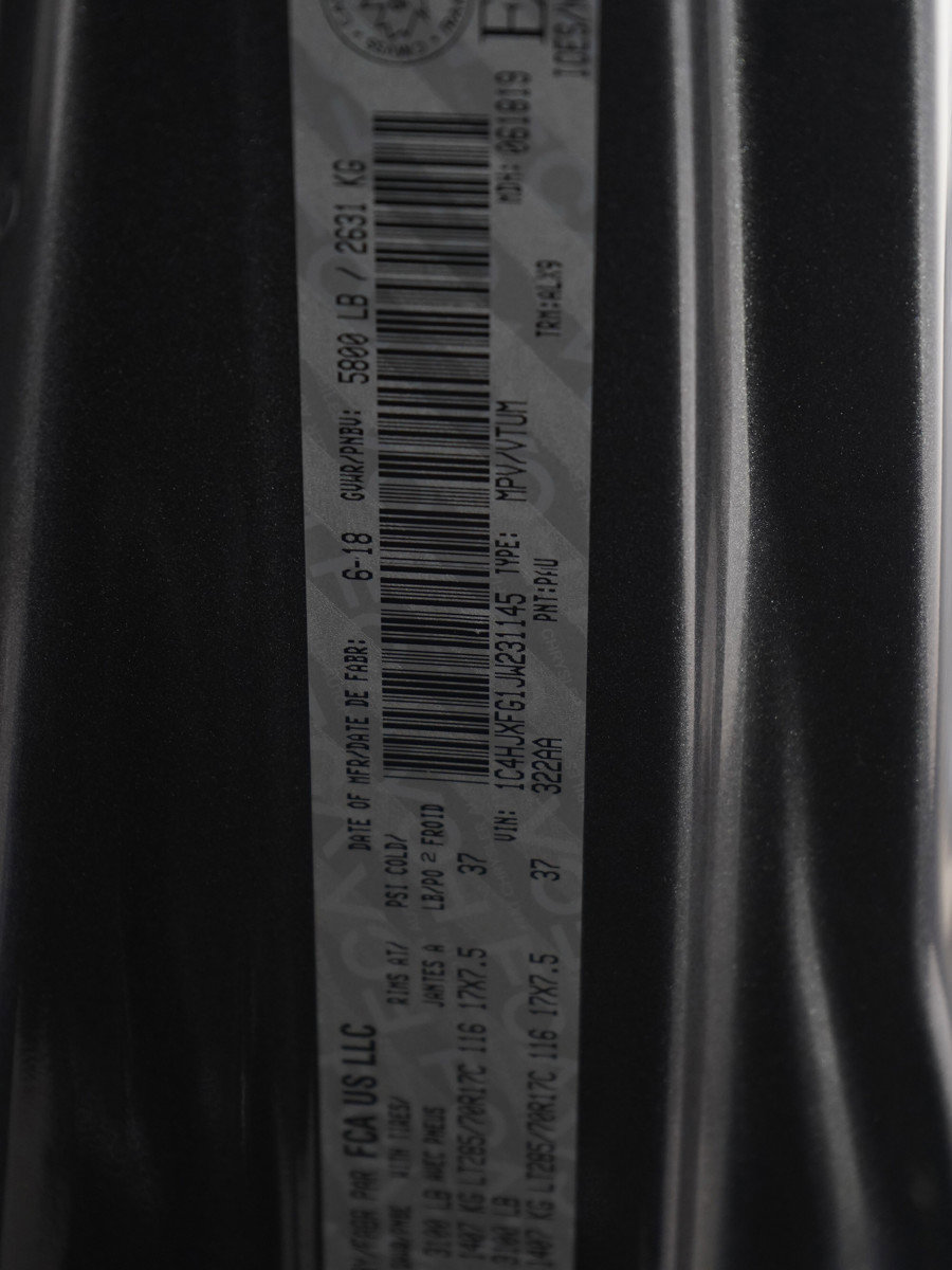 Used 2018 Jeep Wrangler Unlimited Rubicon w/ Dual Top Group image 28