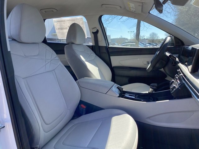 New 2025 Hyundai Tucson SE image 32