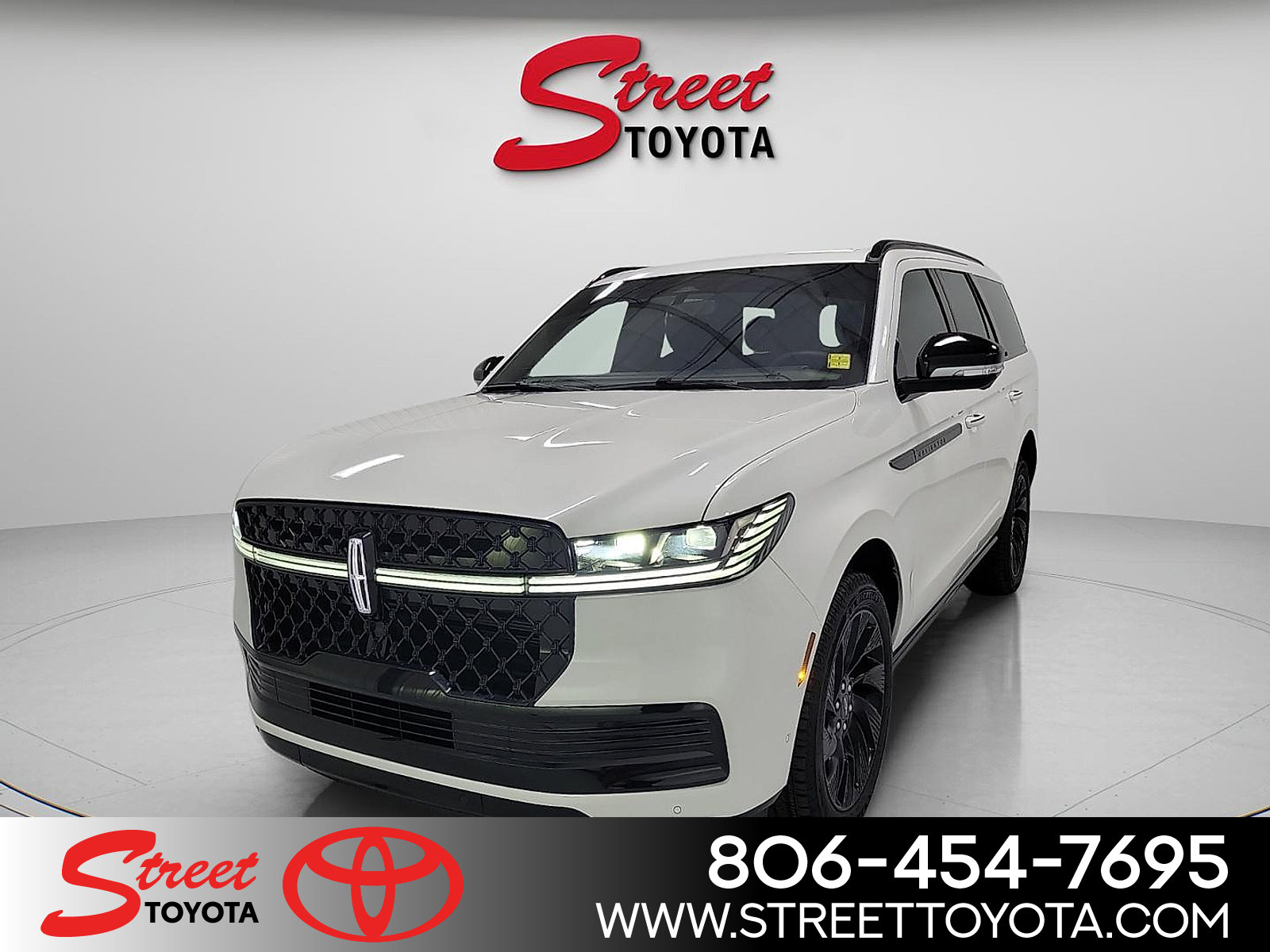 Used 2025 Lincoln Navigator Reserve