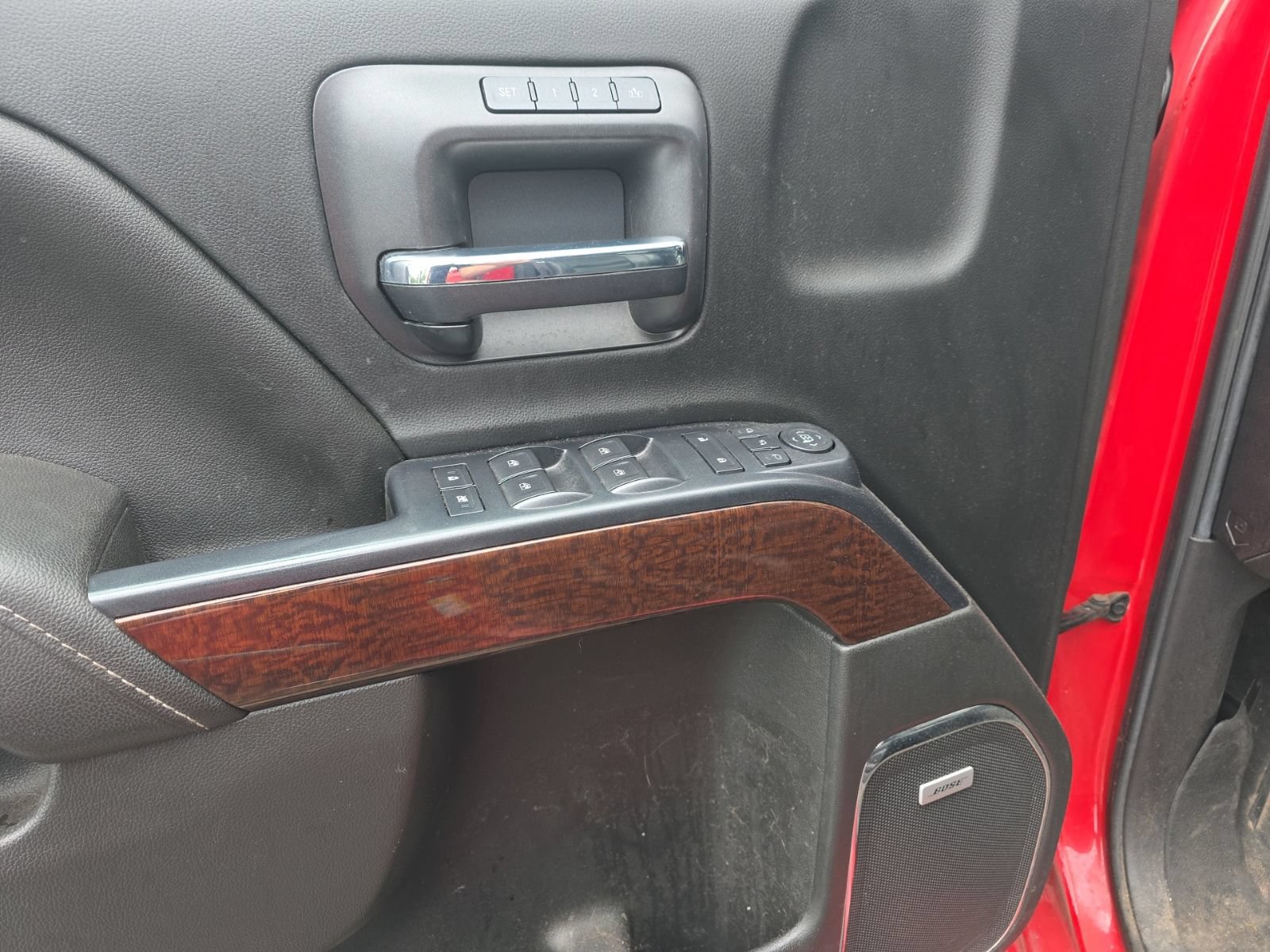 Used 2017 GMC Sierra 1500 SLT AWD/4WD image 9