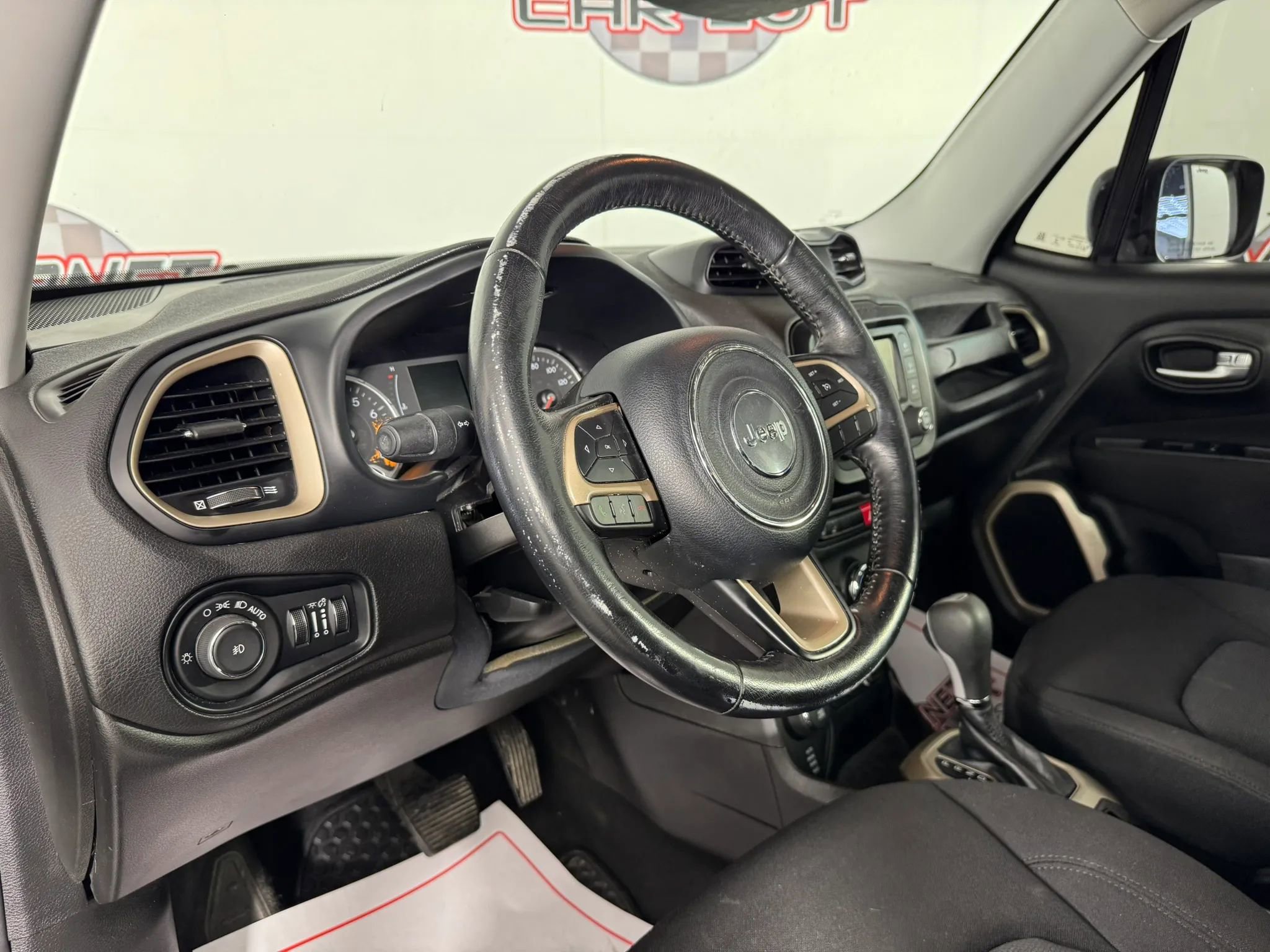 Used 2017 Jeep Renegade Latitude w/ Cold Weather Group AWD/4WD image 10